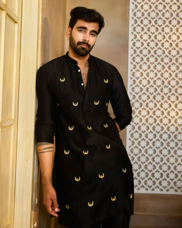 Prithvi Black Embroidered Chanderi Kurta