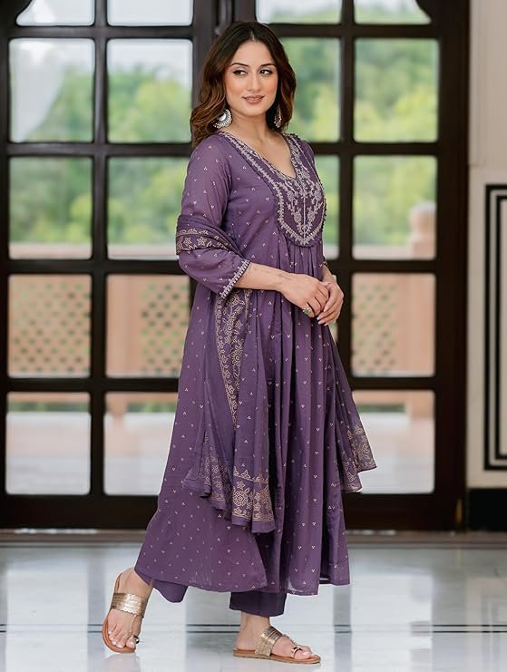 Amazon Brand - Myx Women's Kurta Pant Set with Embroidered Organza Dupatta